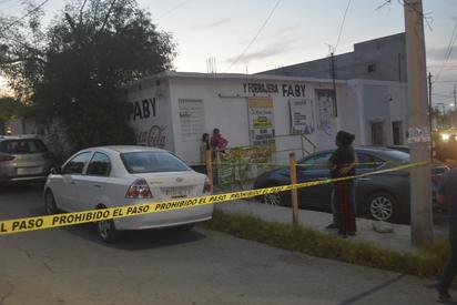 Hallan sin vida a veterinario en la zona centro de Monclova; habría caído accidentalmente al intentar destapar un desagüe