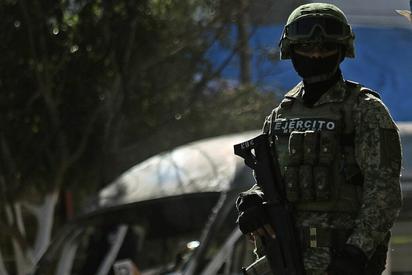 Militares detienen a dos presuntos miembros del CJNG en Michoacán