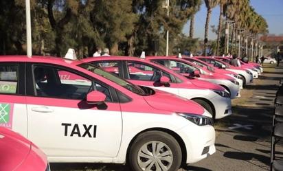 Taxistas del AICM denuncian amenazas ante Diputados