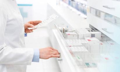 Trump ordena reducir precios de medicamentos en 30 días
