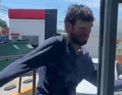 Investigan a hombre detenido tras causar disturbios en farmacia de Piedras Negras
