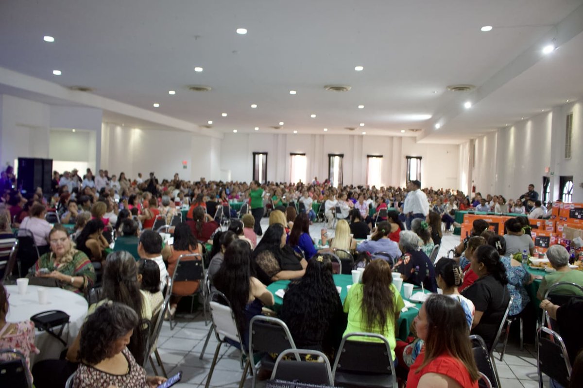 PRI celebra a madres de Piedras Negras con emotivo evento