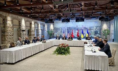 Rusia y Ucrania celebran primeras negociaciones directas en Estambul