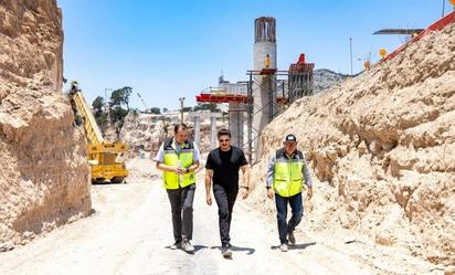 Samuel García supervisa obras clave en carretera Interserrana