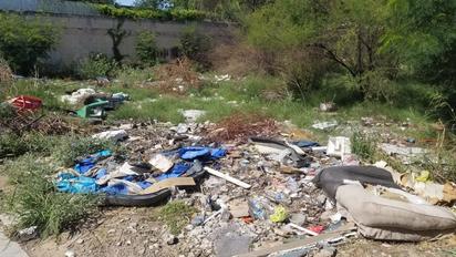 Basurero clandestino en calle Victoria de Mundo Nuevo representa riesgo sanitario