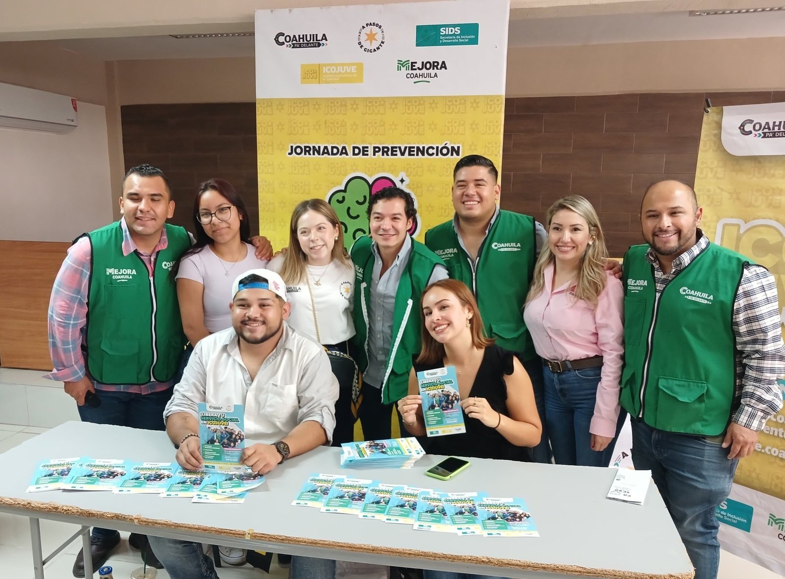 ICOJUVE lleva brigada juvenil a la Facultad de Administración de la UA de C: El Instituto Coahuilense de la Juventud (ICOJUVE) llevó a cabo una brigada de servicios en la Facultad de Administración