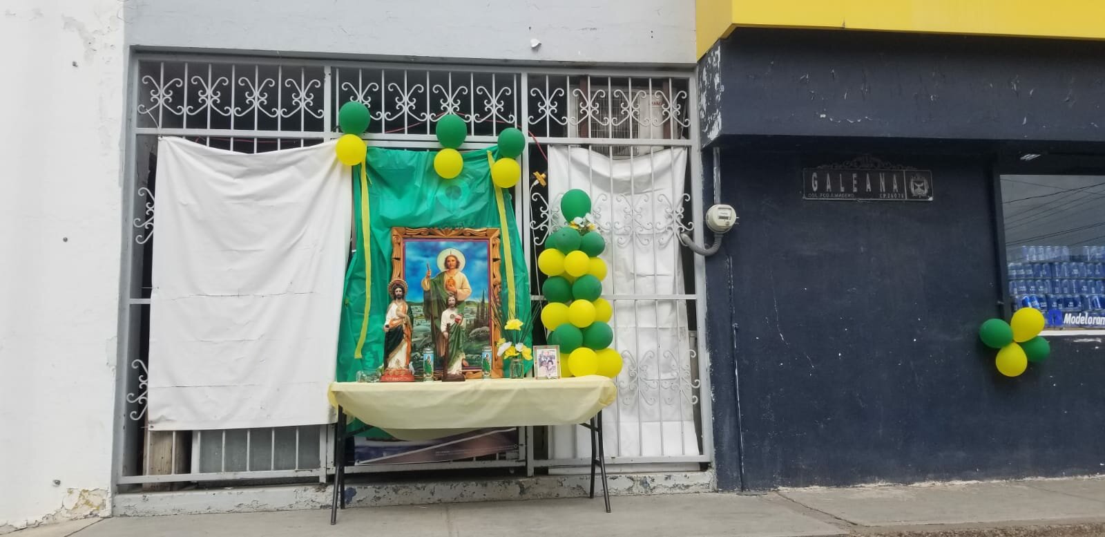Fieles reciben con devoción reliquias del apóstol San Judas: Las reliquias del apóstol San Judas Tadeo llegaron a Piedras Negras, donde cientos de fieles se congregaron para recibirlas