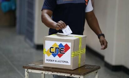 UNT llama a votar pese a represión previa a comicios en Venezuela