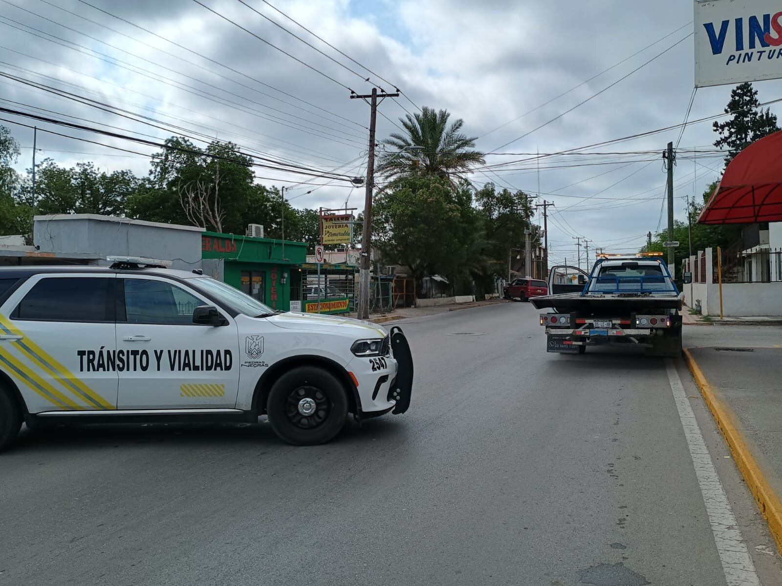 Accidente vial : El incidente ocurrió en el cruce de Coahuila y Monterrey, En la colonia Buena Vista. 
