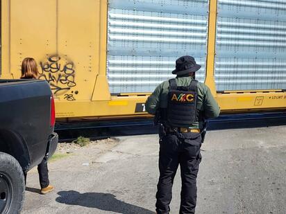 Hombre es atropellado por tren y muere desmembrado en la Periodistas de Piedras Negras 