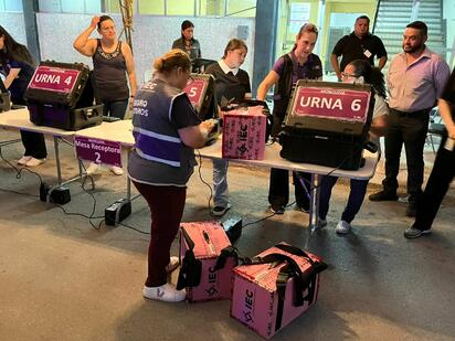 Llegan los primeros paquetes electorales al IEC del Distrito 02 sin incidentes