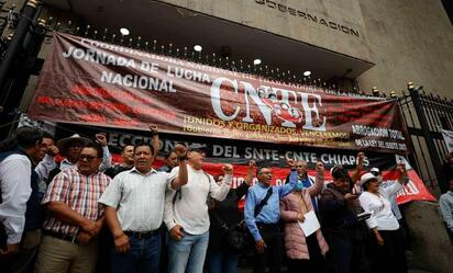 CNTE suma 700 maestros de Zacatecas a plantón en CDMX