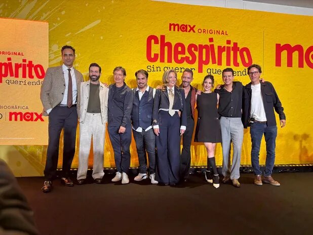 Chespirito: Sin Querer Queriendo