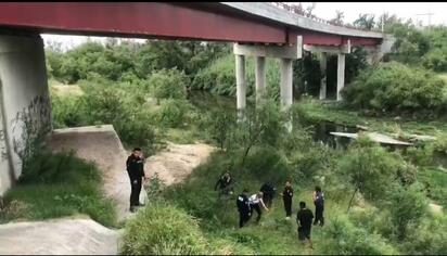 Se lanza hombre del puente del Bulevar Centenario; sobrevive tras la caída