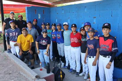 Fundación Bravitos de Corazón impulsa tryout en Sabinas con más de 40 jóvenes talentos del béisbol
