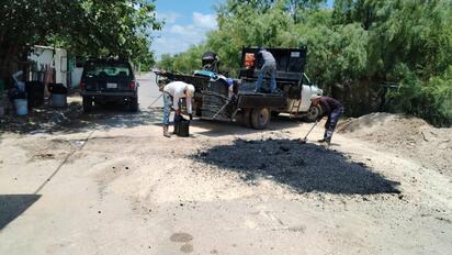 Bacheo sigue activo en varias colonias de Piedras Negras