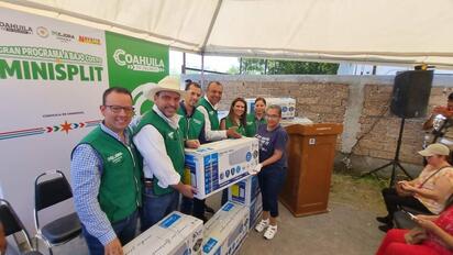 Inicia en Sabinas entrega de minisplits con doble función a familias vulnerables mediante “Mejora Coahuila”