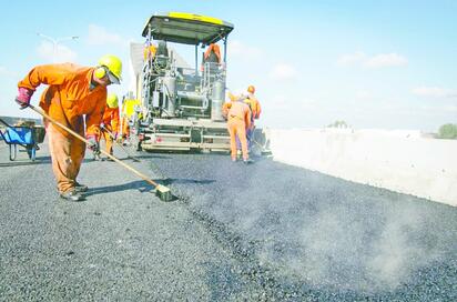 Estado inicia obras de infraestructura y sociales en la Región Carbonífera