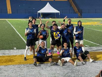 Piedras Negras triunfa en torneo “Azul y Oro” de tochito