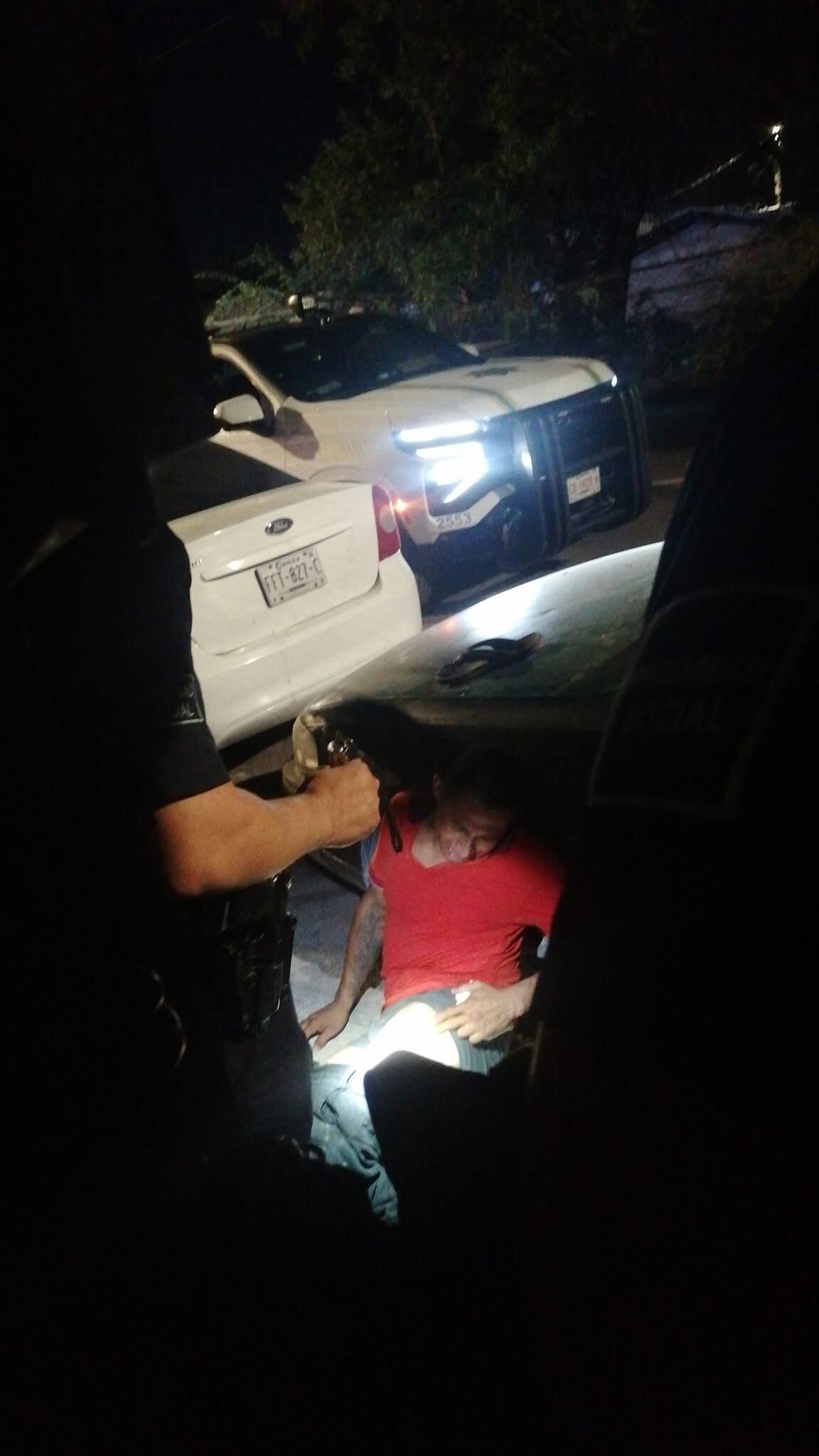 Investigación : De acuerdo con la denuncia pública realizada por familiares de la afectada, el hombre se presentó otra vez frente al domicilio.
