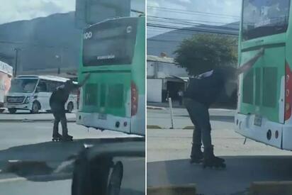 ‘Viaje gratis’: Captan a hombre en patines colgado de Ecovía en Monterrey