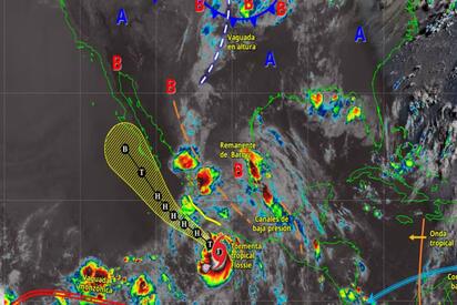 Alerta en Colima: Huracán Flossie paraliza turismo costero