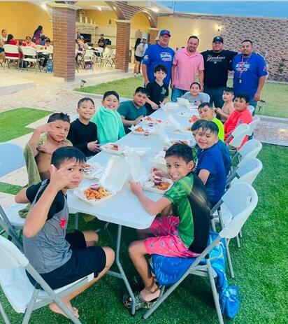 Equipo Acereros infantil recibe apoyo para celebrar su bicampeonato