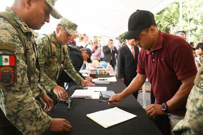 Inicia canje de armas en Cuernavaca con histórica pistola