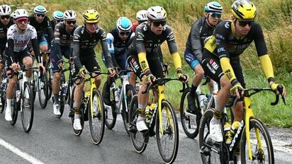 Santiago Buitrago finalizó la etapa 2 del Tour de France con el mismo tiempo del ganador
