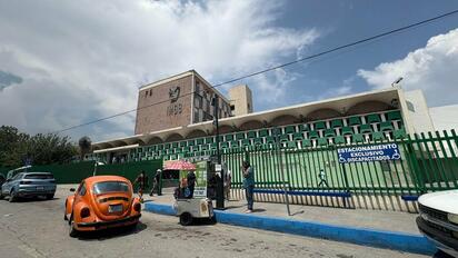 Mantenimiento de climas continúa en la clínica 7 del IMSS