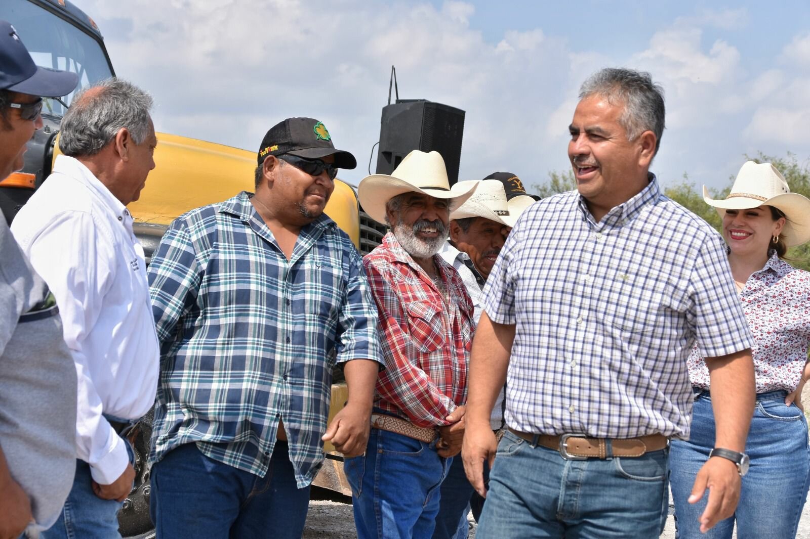región: Arranca rehabilitación de caminos ejidales, buscando mejorar la conectividad, seguridad y calidad de vida de cientos de familias