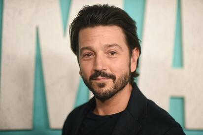 Diego Luna regresa a la dirección con Ceniza en la boca