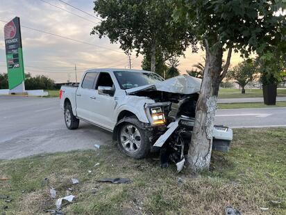 Isidro Tadeo Vargas, rector de la UAC, sufre accidente vial en Piedras Negras