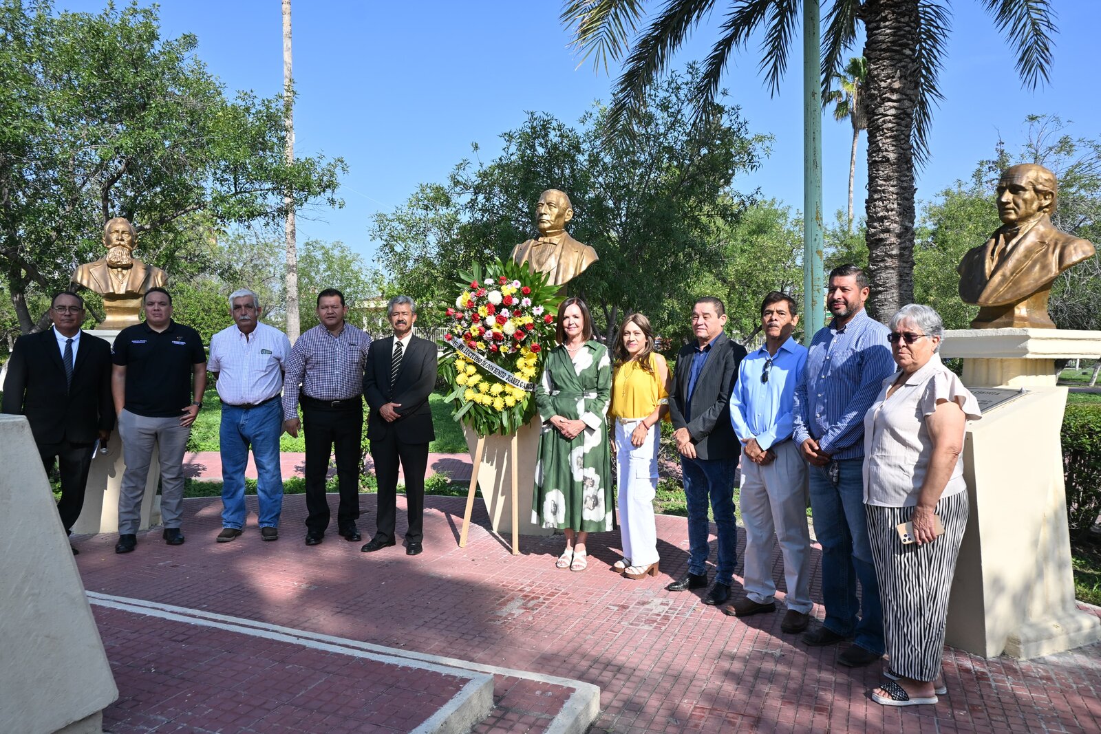región: El evento rindió homenaje al prócer oaxaqueño resaltando la alcaldesa el legado que dejó.