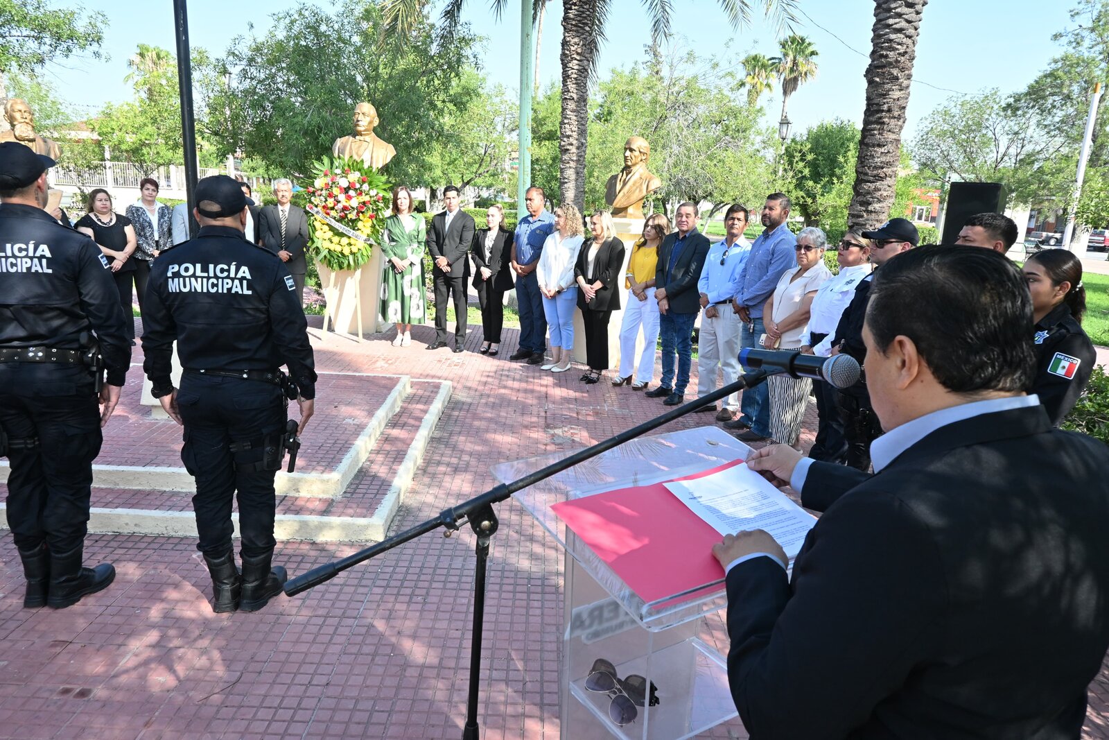 región: El evento rindió homenaje al prócer oaxaqueño resaltando la alcaldesa el legado que dejó.