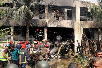 Explosión en escuela de Bangladesh deja decenas de víctimas