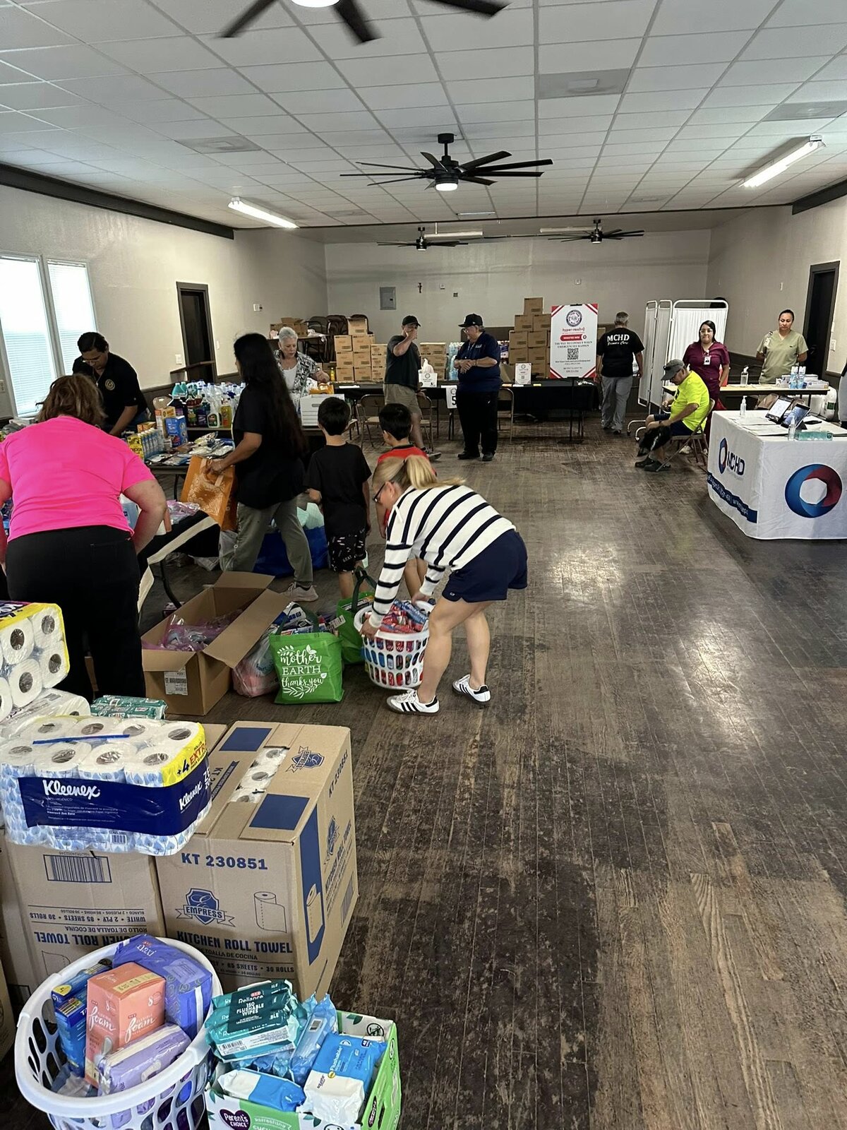 Eagle Pass entrega donaciones a la comunidad de El Quemado : La ciudad se solidarizó con las comuni9dades de Texas que se vieron afectadas por las fuertes lluvias recientes.