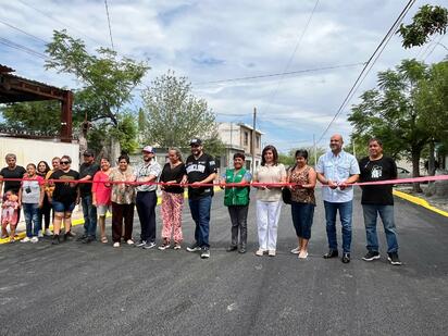 Entrega Ayuntamiento de Monclova obra de pavimentación por 3.5 millones en colonia Óscar Flores Tapia