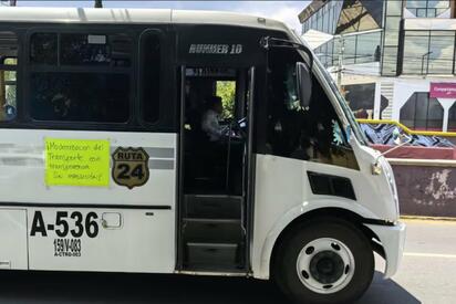 Transportistas de Oaxaca suspenden servicio por nuevo sistema