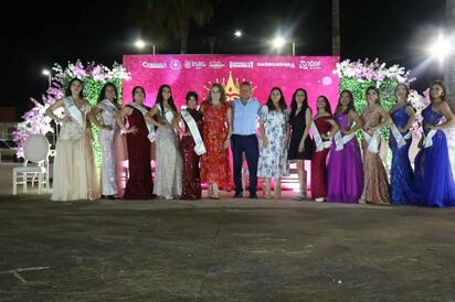 Candidatas a Reina de la AstroFeria Rosita 2025 deslumbran en desfile y presentación oficial