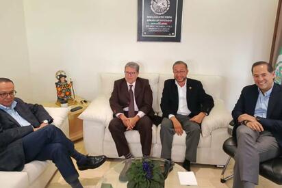 Monreal pide imparcialidad en caso de desafuero a Moreno