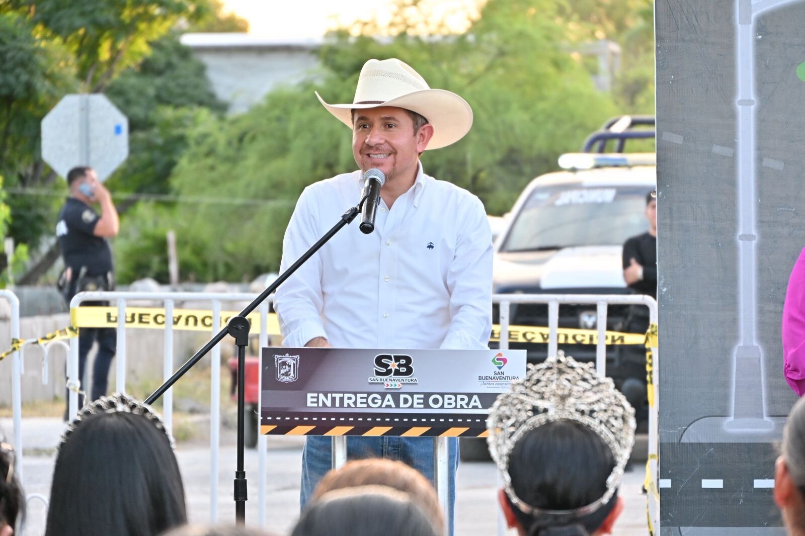región: Obras públicas en beneficio d ela comunidad