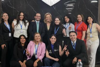 Beca estatal enviará a 9 estudiantes a Washington