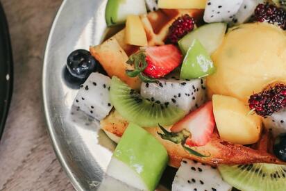 ¿Es bueno comer fruta después del almuerzo y la cena?