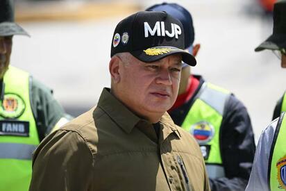 Gobierno de Venezuela incauta explosivos y acusa a Machado y EE. UU de estar involucrados