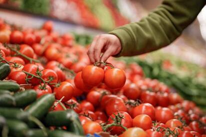¿Subirá el precio del jitomate? México fija mínimo para exportación