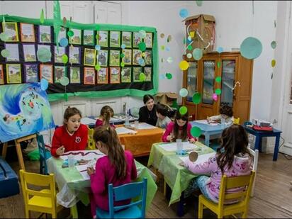 Niños y niñas disfrutan talleres en biblioteca municipal de Barroterán
