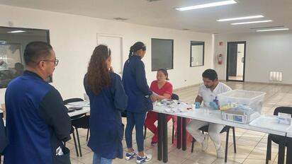 Realizan brigada de salud en empresa de Piedras Negras