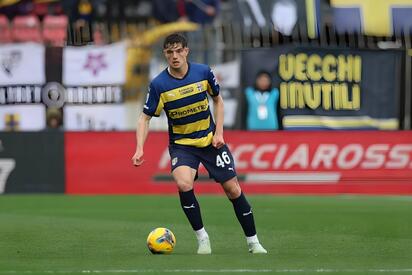 Liverpool refuerza defensa con joven promesa argentina