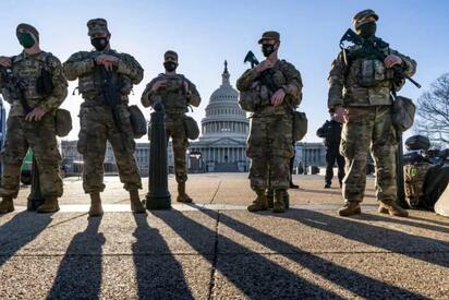 Autoridades de Washington demandan a Trump por control de Policía